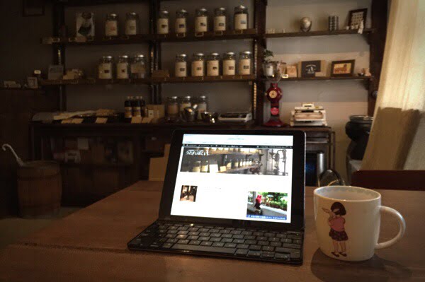 カフェは「場所貸し」なのか - 喫茶店は場所貸しと認識するべきという意見から思うこと