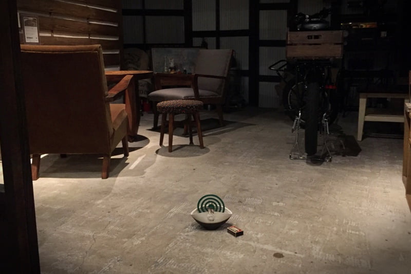 ノスタルジーを感じる蚊取線香の匂いも、お店にとっては大切な要素