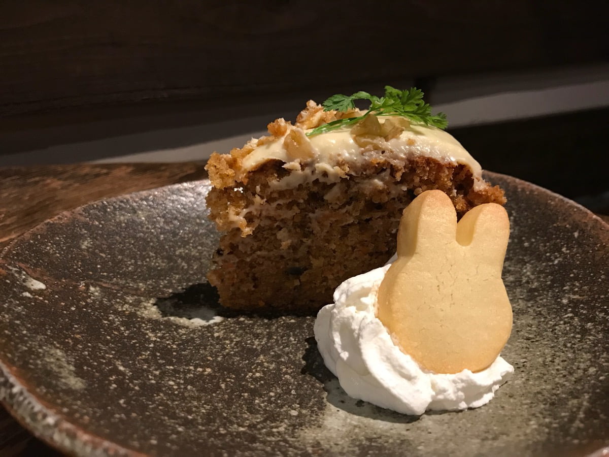 新しいケーキ：ちょっとオトナのキャロットケーキとクラシックチーズケーキ