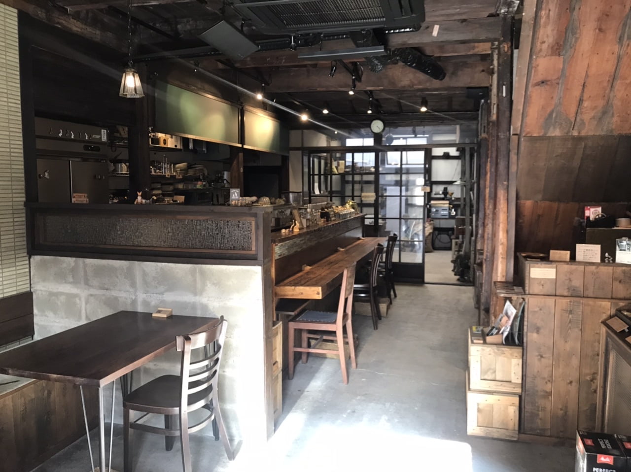 必要だけどお店に置かないものと、不必要だけどお店に置いておくもの