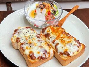 Bánh mì nướng phô mai ớt